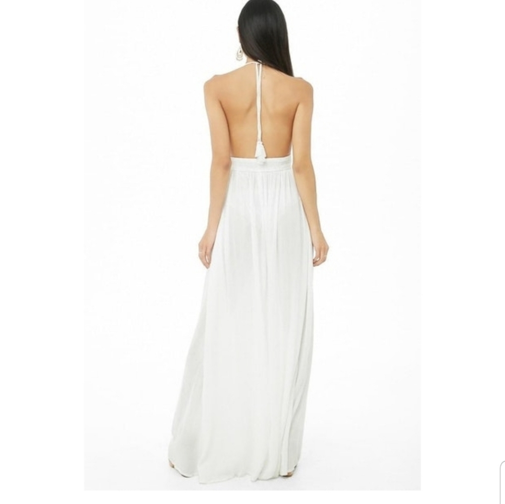 Forever 21 Tasseled Halter Crinkled Maxi D… - Picture 4 of 4
